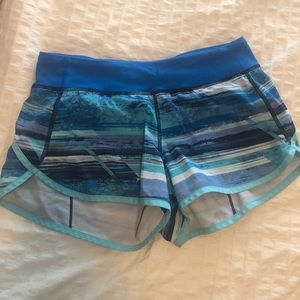IVIVVA SHORTS